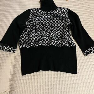 Elegant Black and White Women's Turtleneck‎ Sweater 2X